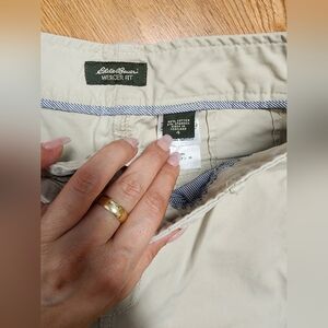 Eddie Bauer Mercer Fit Shorts, Size 4